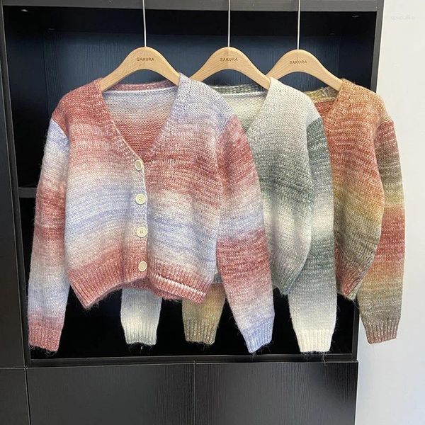 Suéteres femininos 2023 outono e inverno estilo coreano versátil solto decote em v single-breasted cor gradiente exterior suéter de malha cardigan