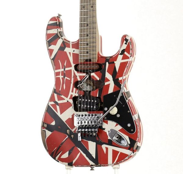 EV H Striped Series Frankie Red Black White Relic Guitarra elétrica #6520