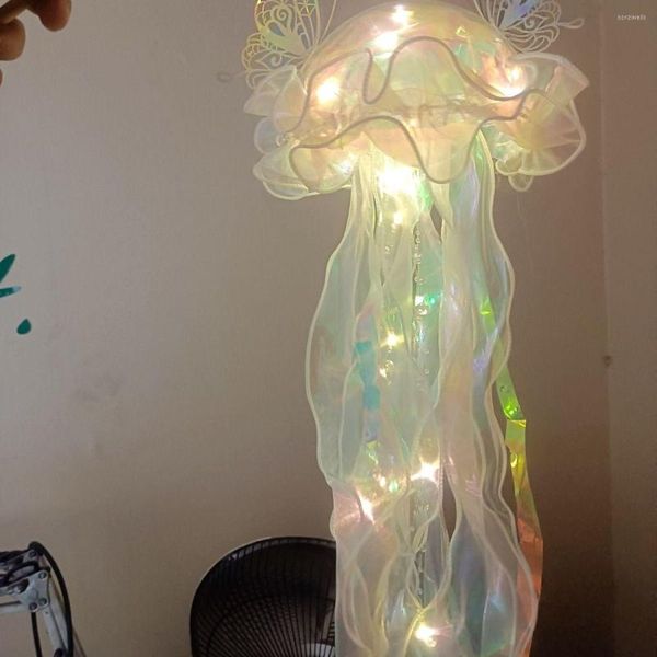 Figurine decorative Sogno Medusa Lanterna Festival Gioielli Decorazione della stanza Ciondolo Atmosfera Farfalla Notte