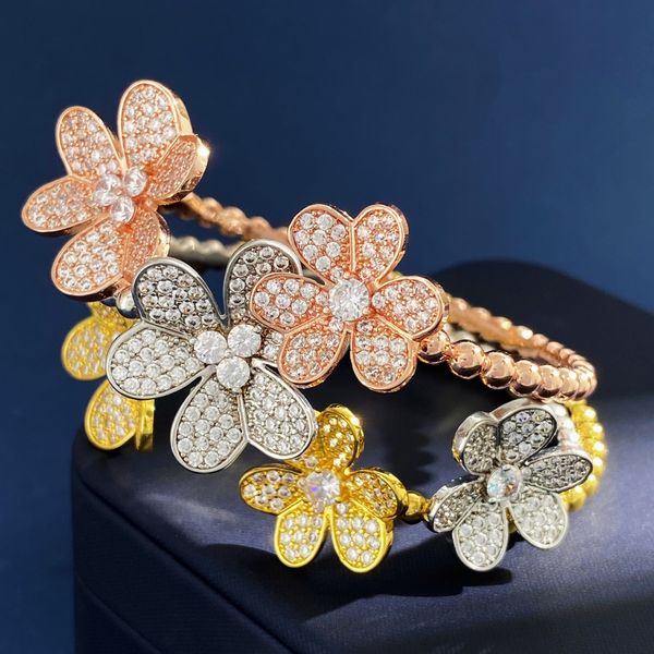 Nova moda pulseira de flores de três folhas feminino colar da sorte com diamantes ouro prata rosa banhado a ouro brinco colar pulseira designer jóias VAF-2699