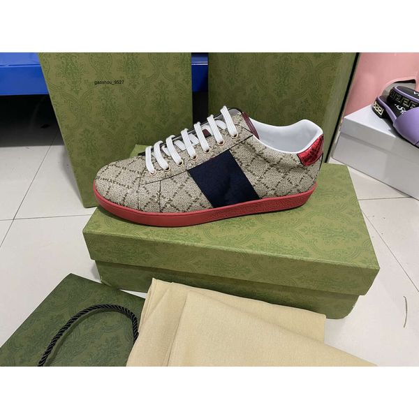 Tamanho gglies Designer ACE grandes Sapatilhas Homens Mulheres 35-48 Sapatos Casuais Treinadores Clássicos Sapatos Brancos Stripe Bee Canvas Splicing Sneaker Animal Bordado RDIH