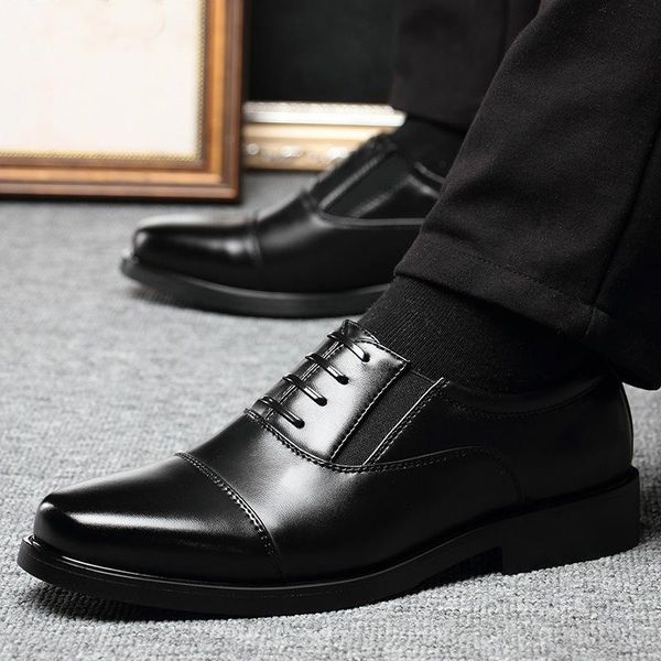 Sapatos sociais masculinos sapatos de casamento de negócios sola de borracha antiderrapante couro PU italiano elegante preto trabalho de escritório formal masculino