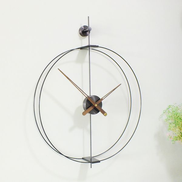 Скандинавские современные минималистичные испанские настенные часы Гостиная Столовая Спальня Кабинет Офис гостиная Большие модные индивидуальные декоративные настенные часы