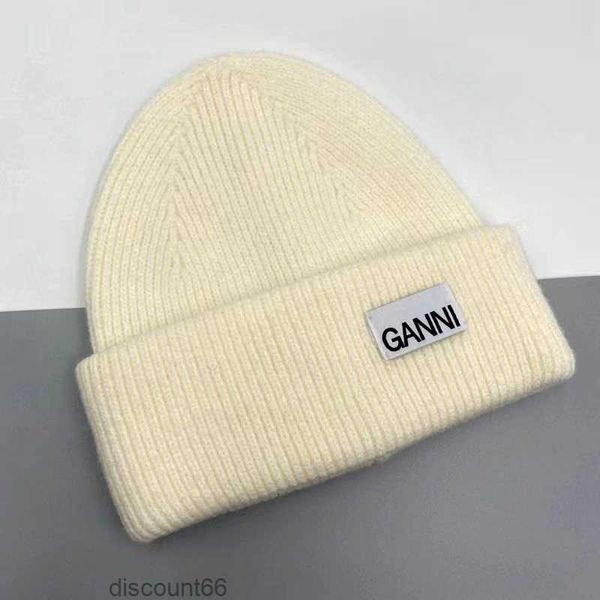 Beanie designer beanie berretto di lusso cappello temperamento versatile berretto lavorato a maglia cappello caldo lettera triangolo design cappello regalo di Natale cappello di qualità superiore 9 colori belli