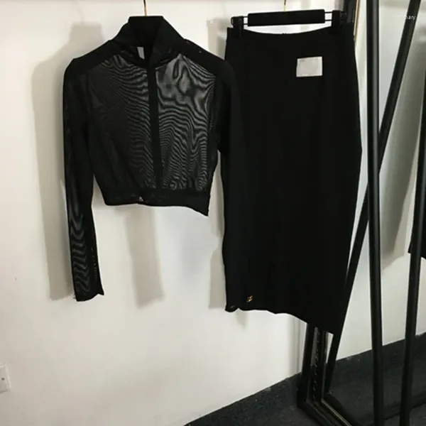 Zweiteiliges Kleid in Schwarz, Langarm-Set mit durchsichtigen Tülloberteilen und mittlerem Rock, modisches Damen-Anzug-Set für Partyabende