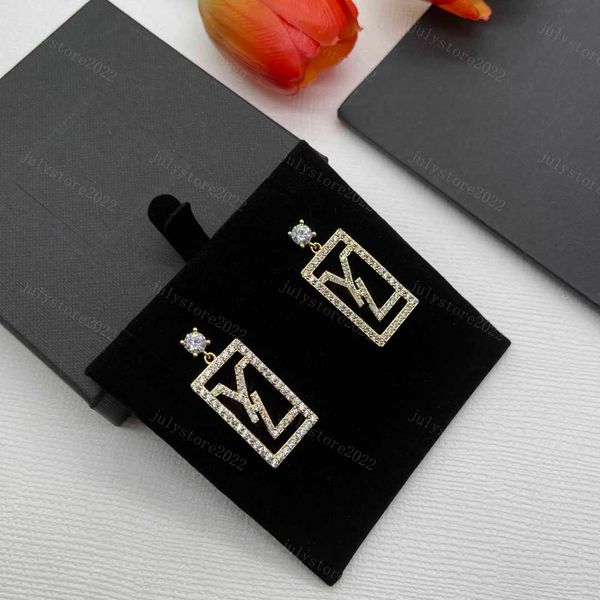 Mens Luxo Brincos Designer Diamantes Square S Dangle Brinco para Mulheres Gold Ear Studs Designers Jóias Noivado Noiva com Caixa