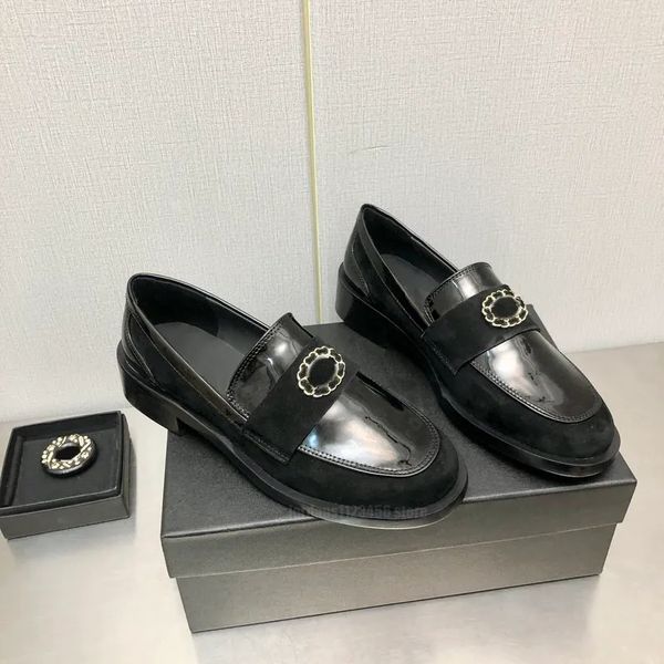 Mocassini classici da donna con plateau in pelle nera, scarpe eleganti firmate di lusso, scarpe da ufficio, scarpe slip-on moda casual da donna