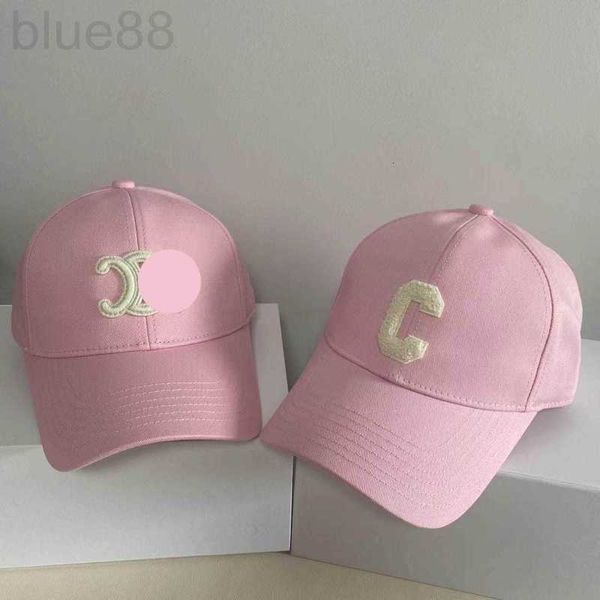 Visors Designer AW22 Toalha rosa bordada letra bordada de beisebol Hat Triumph Men e feminino Tongue de pato casual 2x6t