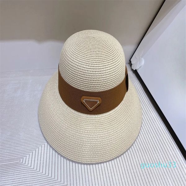 Berretti cappello di paglia da uomo di lusso designer cappello a secchiello uomo beanie cappelli aderenti designer donna casquette alfabeto classico all'aperto viaggio spiaggia topless