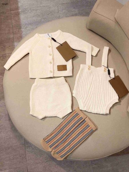 Set di abbigliamento per bambina di marca autunno 0-3 anni infantile lavorato a maglia sopra e sotto calzino corto 4 pezzi cardigan per bambini set di vestiti per ragazza