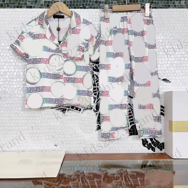 Tide Luxury Designer Kids Pajamas Fashion Kids Home Wear Pajama Sets Дети шелк-атласный ткани.