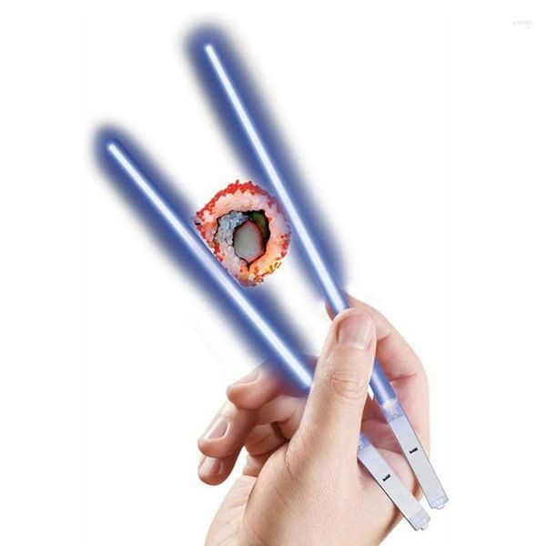 Bacchette 1 paio di spade laser portatili a LED Light Up Chop Sticks Sushi riutilizzabili Bacchette luminose Grado leggero ABS