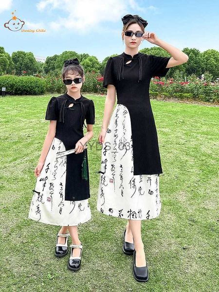 Mädchenkleider Damenkleid Sommer 2023 Neuer Sim-chinesischer Stil Verbessertes Qipao-Mädchen Luxus-Mutter- und Tochter-Eltern-Kind-Patchwork-Kleid YQ2301106