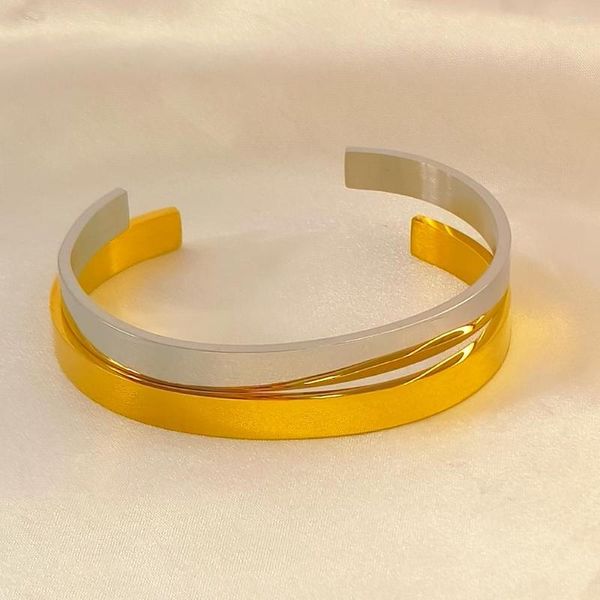 Bangle Moda requintada Bangles de superfície de alta superfície polida homens mulheres aço inoxidável Bracelete ampla Acessórios de jóias punk de luxo de luxo