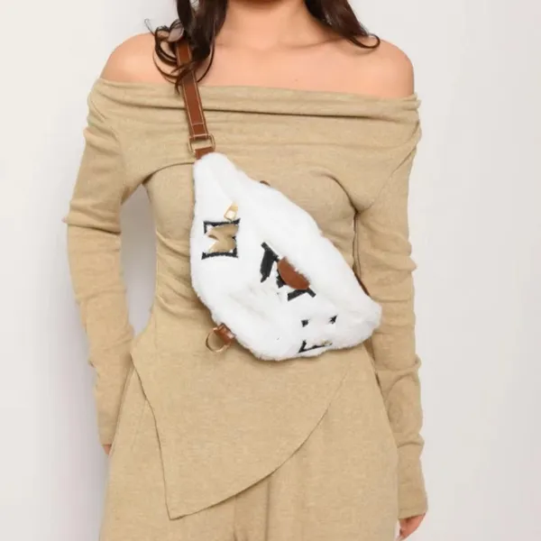 Tasarımcı Çanta Çapraz Vücut Lady Winter Fermuar ve Logo Deri omuz kayışları ile ileri harf çantaları yüksek kaliteli telefon çanta çantaları 3 renk stok toptanes fiyat