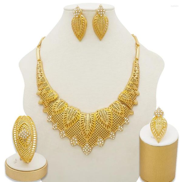 Collana Orecchini Set Dubai Ornamento color oro per donna Bracciale Anello African Wedding Wife Regali Gioielli