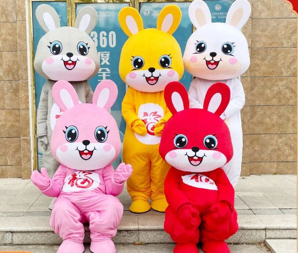 2024 Halloween Rabbit Mascot Cartoon Doll Costume Performance Props Giochi Outfit Holiday Celebration Abiti per personaggi dei cartoni animati