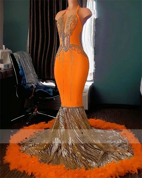 Luxus Sexy Meerjungfrau Prom Kleider Federn Goldene Perlen Afrikanische Geburtstagsfeier Kleid Formelle Kleider Robe De Bal Aso Ebi