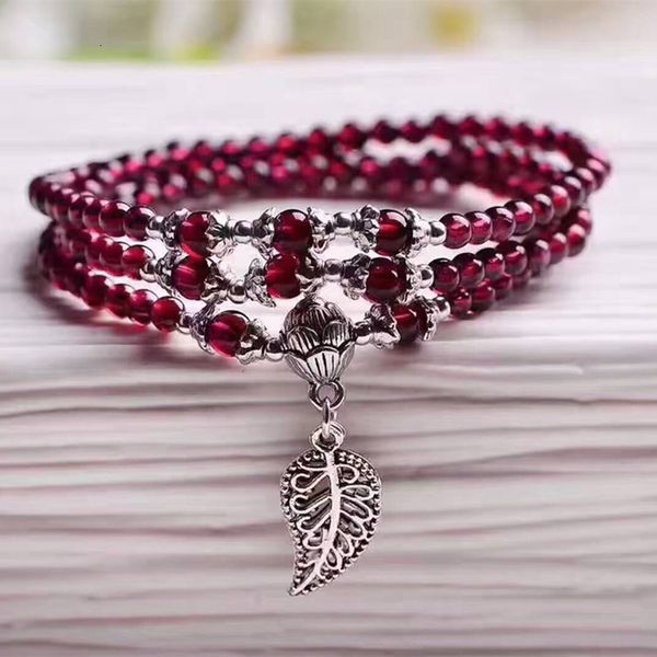 Charm Armbänder Großhandel Weinrot Granat Naturstein Armbänder Perlen Tibetan Silver Leaf Anhänger Frauen Schönheit Armband Multilayer Schmuck 230404