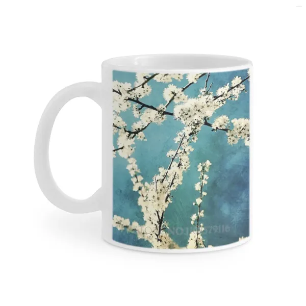 Tazze In attesa della fioritura della primavera Tazza bianca Tazze da caffè Regalo Tè al latte da 11 once Colorato Blu Verde Albero Natura Squarev