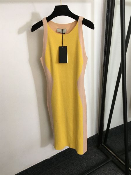 Abiti da donna sexy attillati in maglia moda autunno senza maniche gonna in maglia di cotone giallo abito di lusso designer slim abito casual abiti da donna