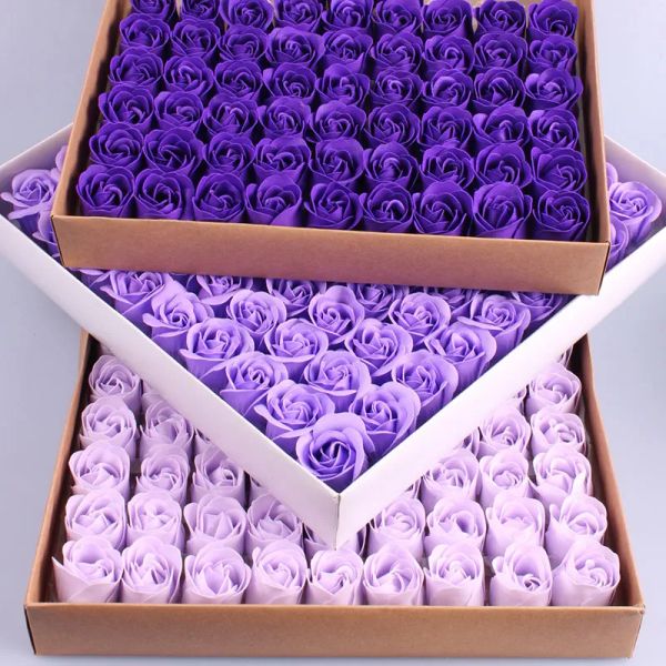 Qualidade superior 81 PCS Conjunto de flores de sabão rosa 3 camadas 16 cores sólidas em forma de coração Flor de sabão rosa Romântico Presente de festa de casamento Pétalas artesanais Decoração DIY