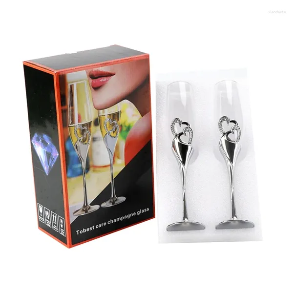 Şarap bardakları 2pcs düğün şampanya kızartma flüt cam seti ile rhinestone kristal kenarlı kalpler dekor içecek goblet fincan damla