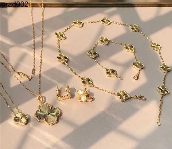 Designer di gioielli di lusso VAN trifoglio braccialetto di design perla 4 foglie in oro 18 carati laser marchio braccialetto braccialetti con ciondoli collana orecchini diamante matrimonio A Jewelr226r