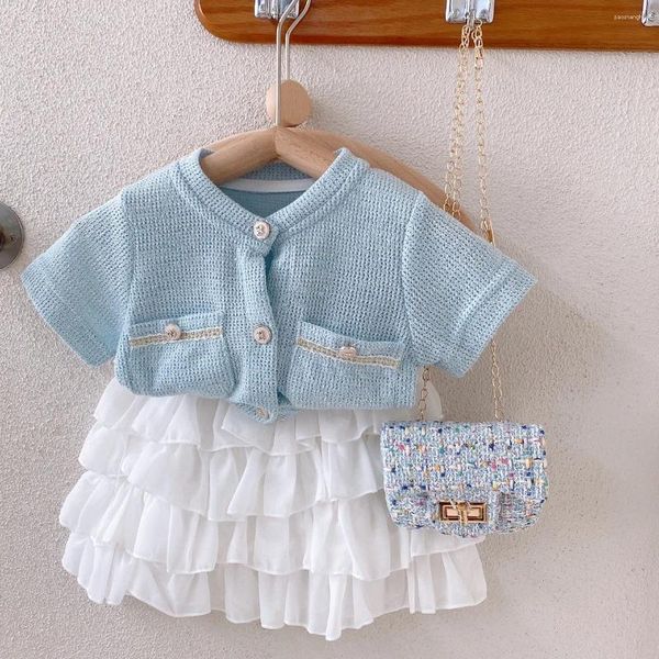 Set di abbigliamento Set di due pezzi cardigan lavorato a maglia piccolo per bambina coreana dell'estate 2023 per bambini coreani