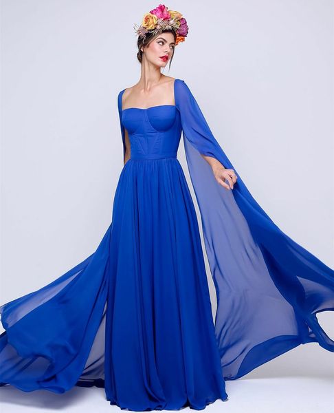 Eleganti abiti da ballo lunghi in chiffon blu royal con mantello personalizzato a-line lungo il pavimento senza spalline abito da festa maxi abiti da sera a pieghe per le donne