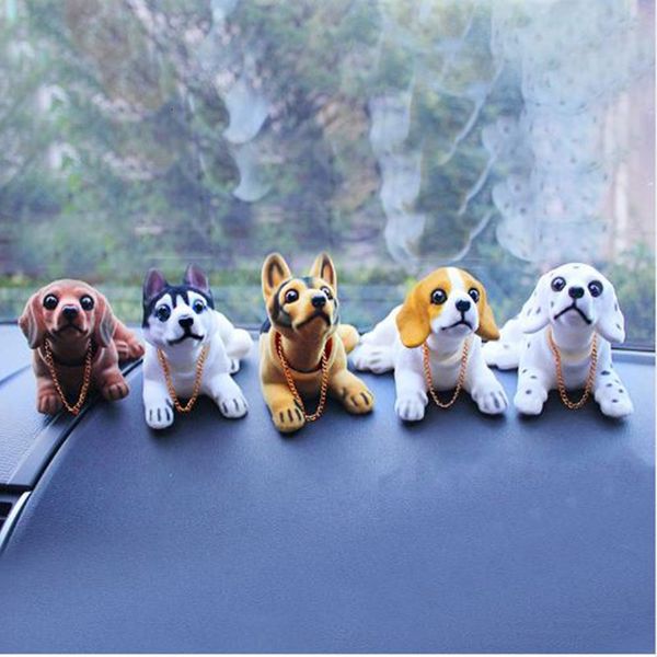 Oggetti decorativi Figurine Bobble Head Dog Car Dashboard Doll Scuotere automaticamente la testa Decorazione giocattolo Regalo 230407