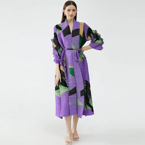 Повседневные платья 2023, лето 2023, плиссированный воротник с плиссированным воротником и рукавами-лепестками, окрашенный платье с принтом и поясом, женский свободный фиолетовый длинный