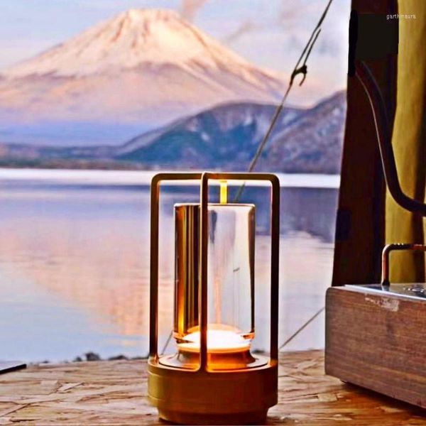 Lampade da tavolo Lampada senza fili in metallo Lampada portatile ricaricabile da campeggio Touch Dimming Desk LED Crystal Night Light Bar Decorazioni per la casa