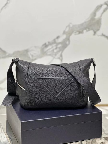 novo tipo 1: 1 bolsa de designer 5A de alta qualidade original bolsa mensageiro de couro completo bolsa de ombro feminina bolsa crossbody de luxo nova bolsa triangular frontal micro logotipo 2VH165