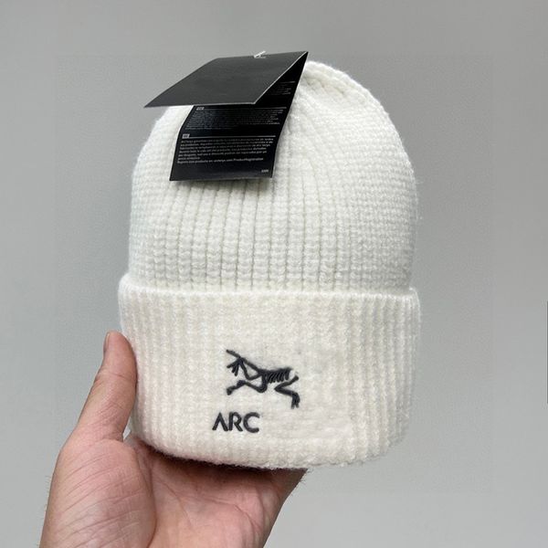 Chapéu de malha da moda para homens e mulheres gorro de inverno bonés casuais gorro grosso Skullies boné de malha esporte clássico cor sólida unissex chapéus quentes CHD11074-6 capsboys