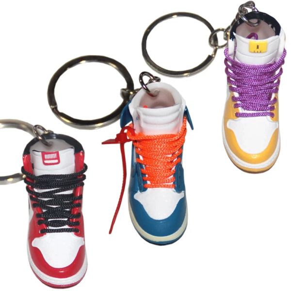 Squisite sneakers portachiavi regalo personalizzato 3D mini scarpe sportive modello portachiavi tifosi di basket souvenir telefono ciondolo moda