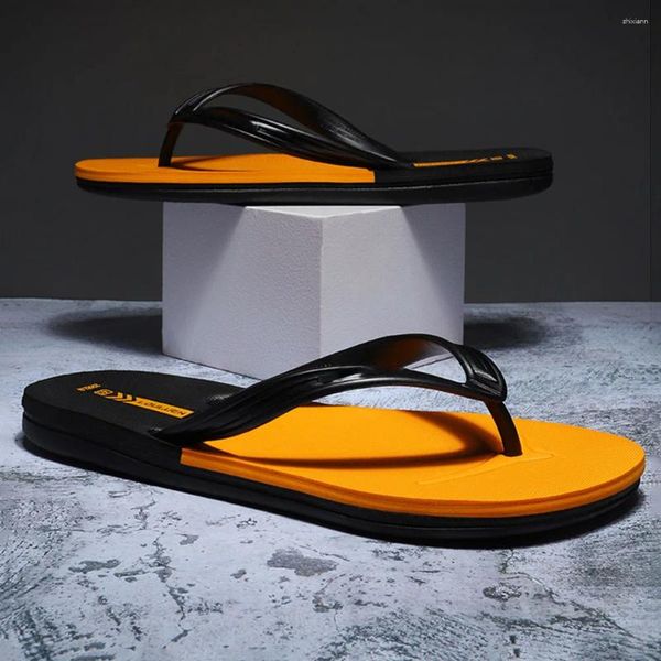 Sandalen Stilvolle Herren-Sommer-Flip-Flops, rutschfeste, verschleißfeste Strandschuhe für den täglichen Gebrauch