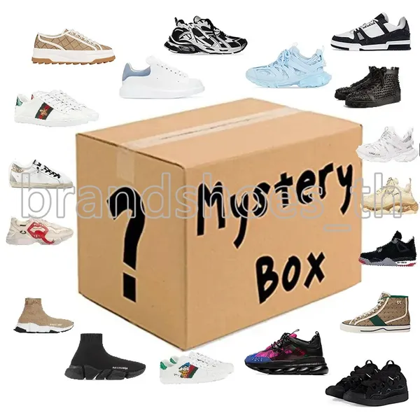 Mystery Box Scarpe da ginnastica da uomo Scarpe da ginnastica da donna Scatola per scarpe di lusso Scatola cieca Scarpe casual di grande valore Regalo sorpreso Scarpe casual di design Regalo di compleanno a sorpresa