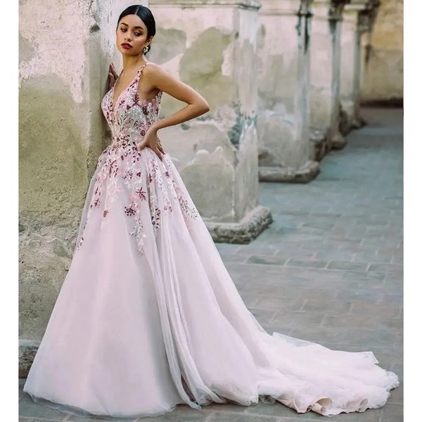 Abiti da sposa con applicazioni floreali colorate Abiti da sposa country boho senza maniche con scollo a V e linea a trapezio senza schienale in pizzo