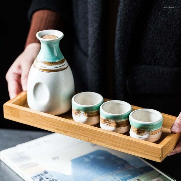 Fiaschetta Set da vino in ceramica retrò Vaso in vetro bianco Tazza piccola da sake giapponese dipinta a mano nel ristorante