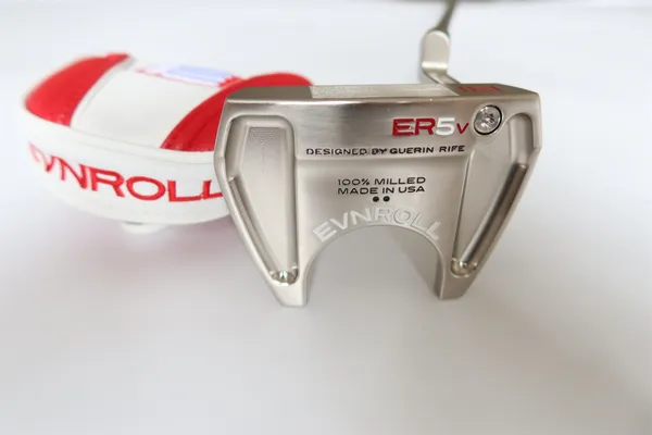 Brand New Er5v Putter Sier EVNROLL Golf Clubs 33/34/35 Polegada Eixo de aço com tampa de cabeça