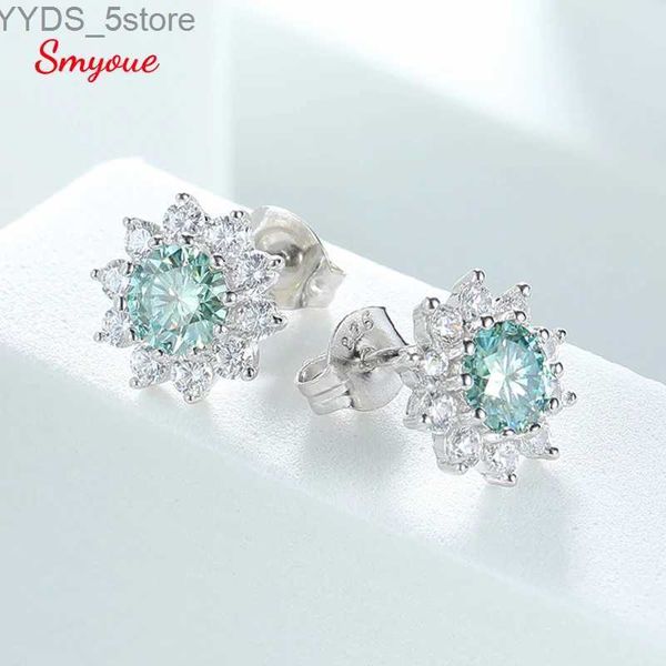 Stud Smyoue 0.5CT 5MM Azul-verde Moissanite Girassol Brincos Coloridos Casamento Noiva Brilhante Halo 925 Prata Luxo Ear Studs YQ231107