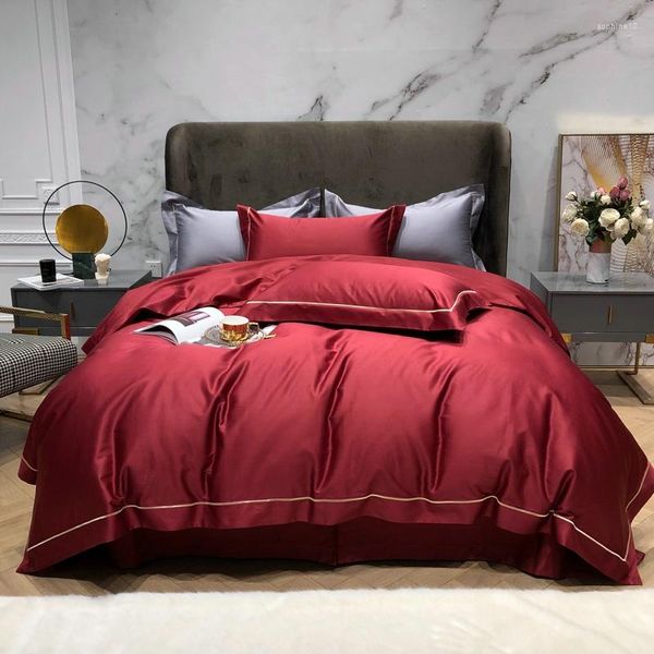 Bettwäsche-Sets 2023 Est Vierteiliges Bettlaken aus einfacher Baumwolle für den Haushalt, Bettbezug, bestickt, bequem, einfarbig, burgunderrot