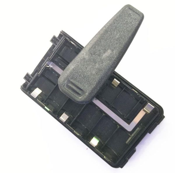 Walkie Talkie Clip hält 6 x alkalische Zellen für BP-263 BP263 IC-F3103D F3001 F4001 T70A