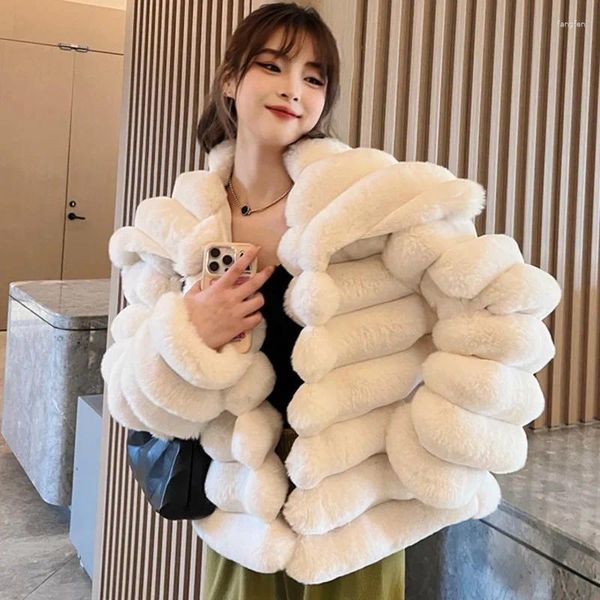 Pelliccia delle donne Elegante Dolce Cappotto Bianco Delle Donne 2023 Inverno Caldo di Spessore Faux Rosa Fluffy Giacca di Pelliccia Della Tuta Sportiva Abrigo Mujer Invierno