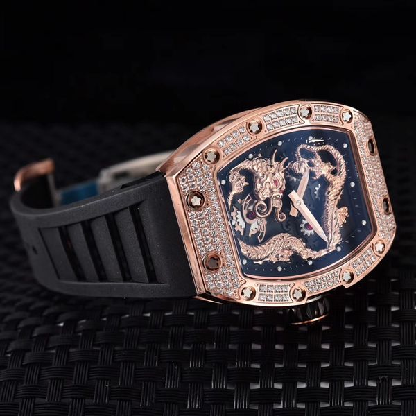 Orologio da uomo meccanico automatico in gomma nera con drago in oro rosa con diamanti0