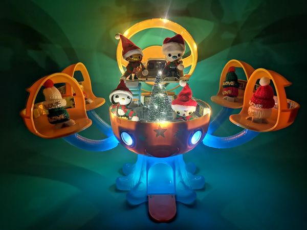 Brinquedo de Natal Octonauts Playset Brinquedos Anime Inglês Xmas Música Alerta DIY Noctilucent Criatura Adesivo Figura de Ação Brinquedos Crianças Presente 231107