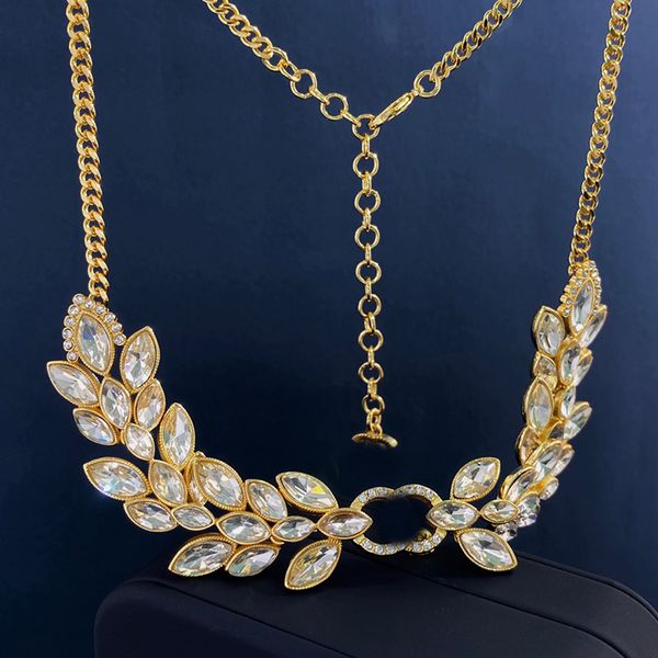 Модное и роскошное женское удлиненное золотое ожерелье с высокой красотой, полный бриллиантовый кулон из пшеницы, дизайнерские ювелирные изделия, женское медное ожерелье высокого качества