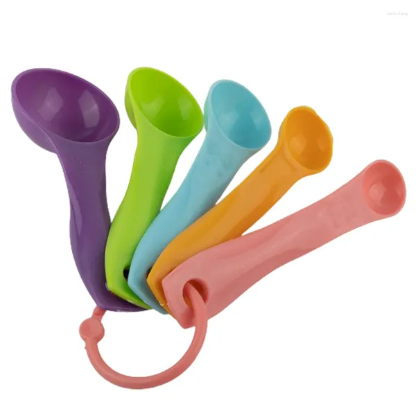 Strumenti di misurazione 5 pezzi/set bicchieri di plastica colorati adorabili misura cucchiaio utensile da cucina cucchiai per bambini set per cuocere il tè e il caffè