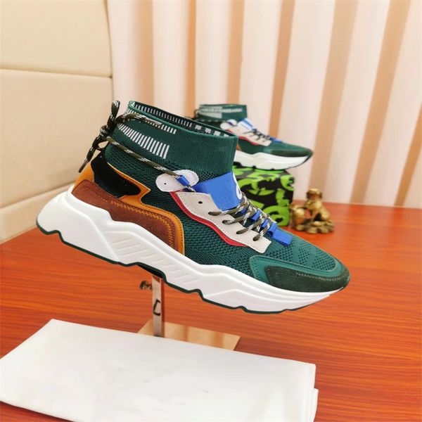 Sapatos de plataforma de plataforma de esportes mensais Luxurys Sapatos casuais para homens brancos brancos verde cinza cinza preto UNC UNC Borgonha Purple Mens Sports Sneakers Treinadores de casamento sapato de casamento